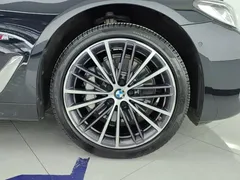 2022 BMW 5 Series 530Li M Sport Package, чёрный — фото 6