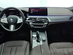 2022 BMW 5 Series 530Li M Sport Package, чёрный — фото 12