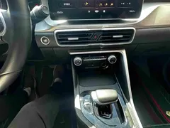 2021 Geely Coolray 1.4T DCT Platinum — фото 11