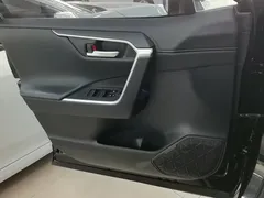 2023 Toyota Wildlander 2.0L CVT 2WD Luxury Plus, чёрный — фото 7