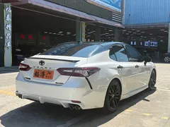 2023 Toyota Camry 2.5S Knight Edition, белый — фото 5