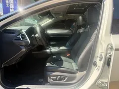 2023 Toyota Camry 2.5S Knight Edition, белый — фото 7