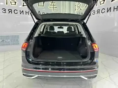 2023 Volkswagen Tiguan L 280TSI AT 2WD Limited Edition, чёрный — фото 16