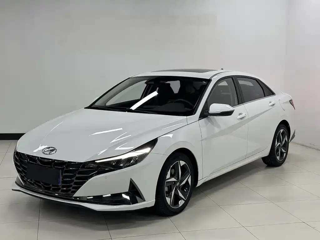 2022 Hyundai Elantra 1.5L CVT LUX Premium