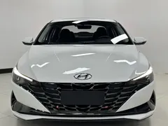 2022 Hyundai Elantra 1.5L CVT LUX Premium, белый — фото 2