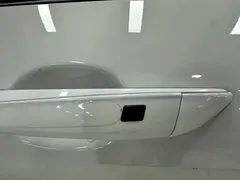 2022 Hyundai Elantra 1.5L CVT LUX Premium, белый — фото 17