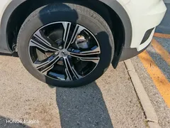 2021 Volvo XC40 4WD Luxury, белый — фото 5