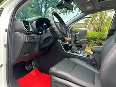 2019 Kia Sportage 1.6T AT 2WD Luxury, белый — фото 11