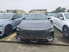 2022 Changan UNI-V 1.5T Sport — фото 2
