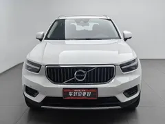 2021 Volvo XC40 4WD Fashion, белый — фото 3