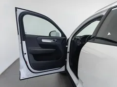 2021 Volvo XC40 4WD Fashion, белый — фото 8