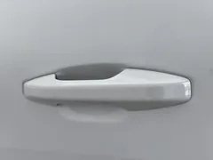 2021 Volvo XC40 4WD Fashion, белый — фото 18