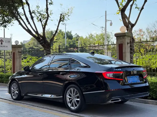 2022 Honda Accord 260TURBO Luxury