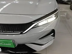 2025 BYD Song L EV 550km Excellence, белый — фото 24