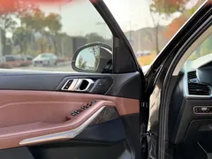 2022 BMW X5 M Sport Package, чёрный — фото 6