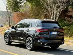 2022 BMW X5 M Sport Package, чёрный — фото 13