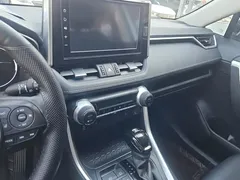 2021 Toyota RAV4 2.0L CVT 2WD Fashion Plus, белый — фото 13