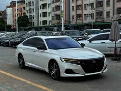 2022 Honda Accord 260TURBO Premium, белый — фото 3