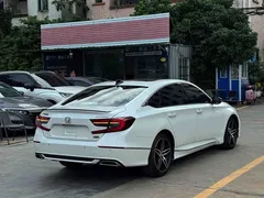 2022 Honda Accord 260TURBO Premium, белый — фото 5