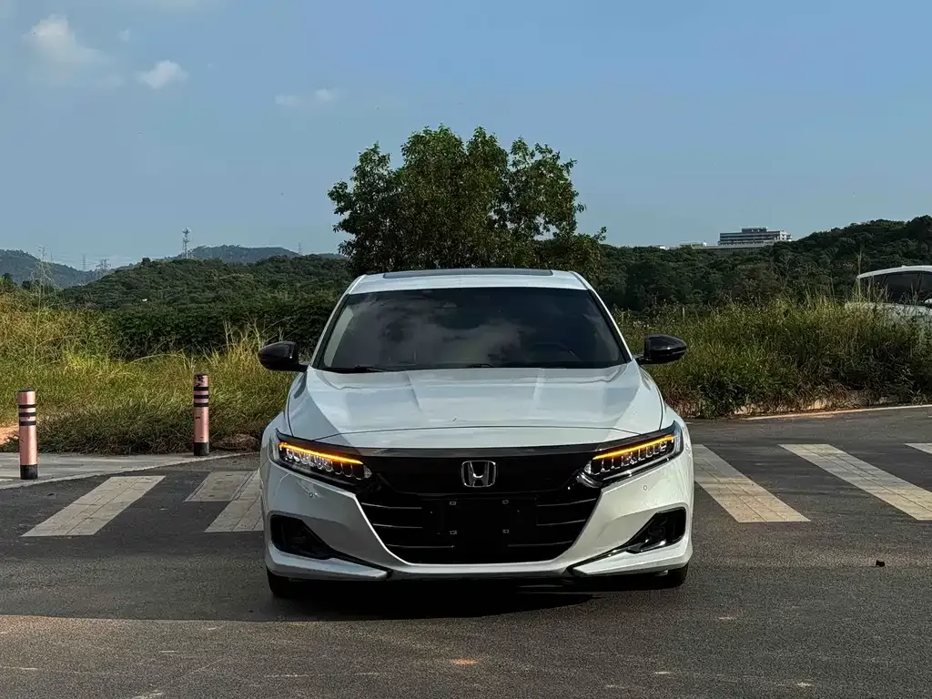 2022 Honda Accord 260TURBO Premium