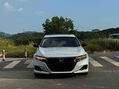 2022 Honda Accord 260TURBO Premium, белый — фото 1