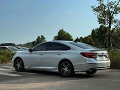 2022 Honda Accord 260TURBO Premium, белый — фото 7