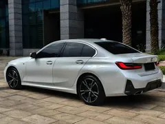 2023 BMW 3 Series 325i M Sport Package, белый — фото 9