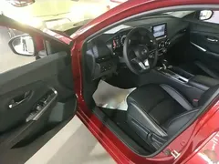 2021 Nissan Sylphy 1.6L XL CVT — фото 16