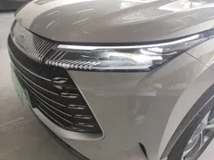 2023 BYD Frigate 07 DM-i PHEV 100km Premium — фото 24