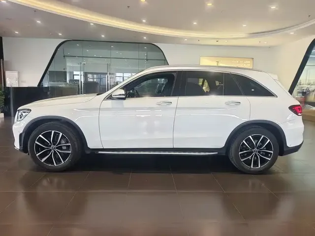 2021 Mercedes-Benz GLC 260 L 4MATIC Luxury