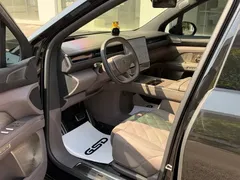 2026 Nio ES8 6-seat Executive Luxury, чёрный — фото 4