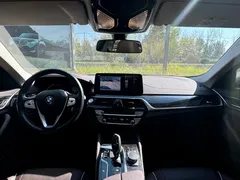 2021 BMW 5 Series 525Li Luxury Package, белый — фото 12
