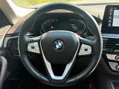 2021 BMW 5 Series 525Li Luxury Package, белый — фото 14