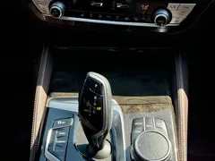 2021 BMW 5 Series 525Li Luxury Package, белый — фото 15