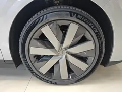2025 Li Auto i6 4WD Standard — фото 22