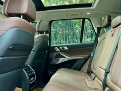 2021 BMW X5 xDrive40i Premium M Sport Package, чёрный — фото 14