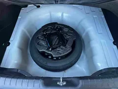 2022 Hyundai Elantra 1.5L CVT LUX Premium, белый — фото 13