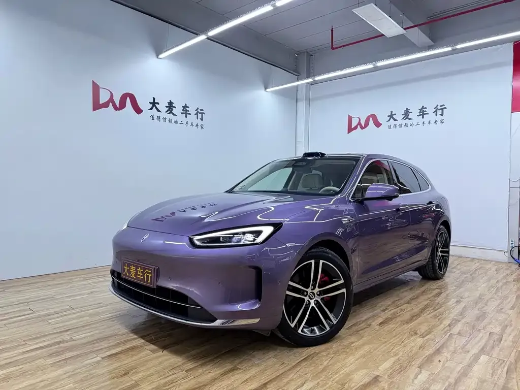 2025 Aito M5 EREV Ultra 4WD