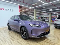 2025 Aito M5 EREV Ultra 4WD — фото 3