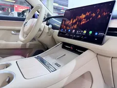 2025 Aito M5 EREV Ultra 4WD — фото 12