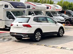2022 Volkswagen Tiguan L 330TSI AT 2WD Comfort, белый — фото 3