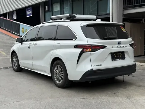 2021 Toyota Sienna 2.5L Hybrid Comfort
