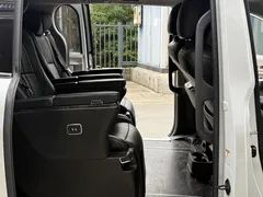 2021 Toyota Sienna 2.5L Hybrid Comfort, белый — фото 10