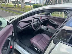 2026 Xiaomi SU7 RWD Standard, белый — фото 4