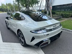 2026 Xiaomi SU7 RWD Standard, белый — фото 10