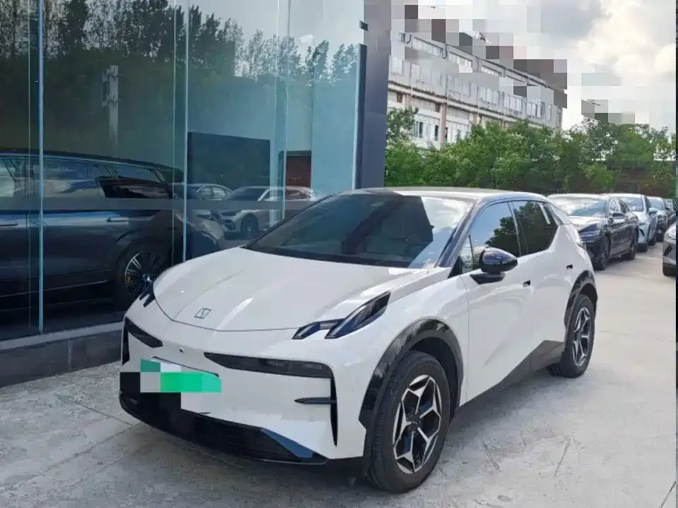 2025 Zeekr X 5-seat RWD