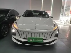 2024 Hongqi E-QM5 450km Mobility, белый — фото 3