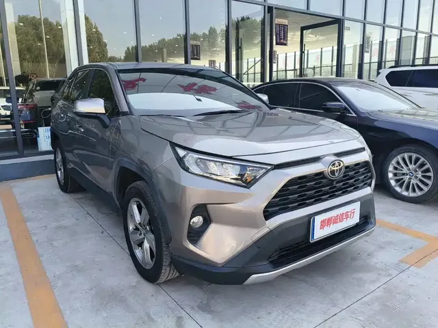 2021 Toyota RAV4 2.0L CVT 2WD Fashion Plus