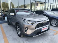 2021 Toyota RAV4 2.0L CVT 2WD Fashion Plus — фото 3