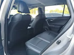 2021 Toyota RAV4 2.0L CVT 2WD Fashion Plus — фото 6